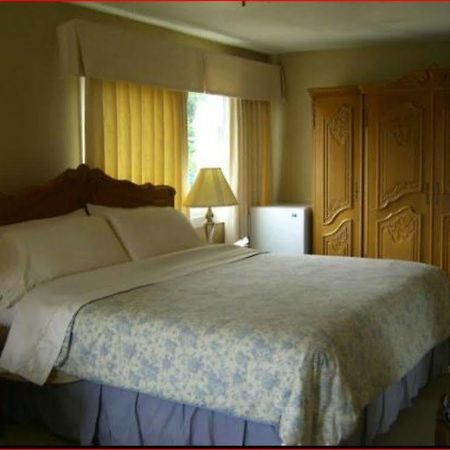 Bluecrest Bed And Breakfast Καταρράκτες του Νιαγάρα Εξωτερικό φωτογραφία