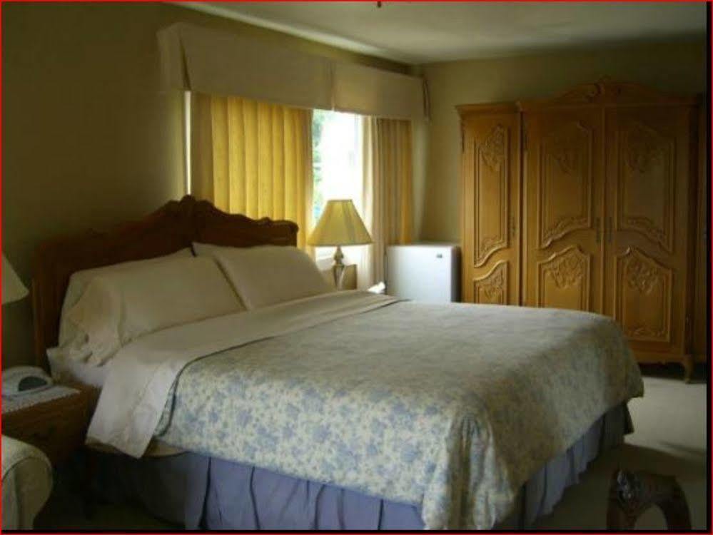 Bluecrest Bed And Breakfast Καταρράκτες του Νιαγάρα Εξωτερικό φωτογραφία